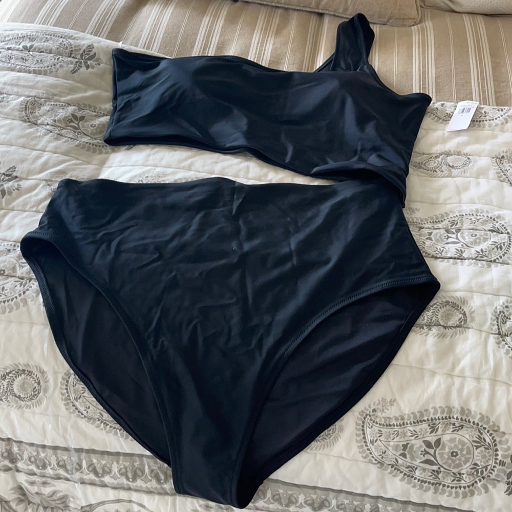 Old Navy one piece XL swimsuit